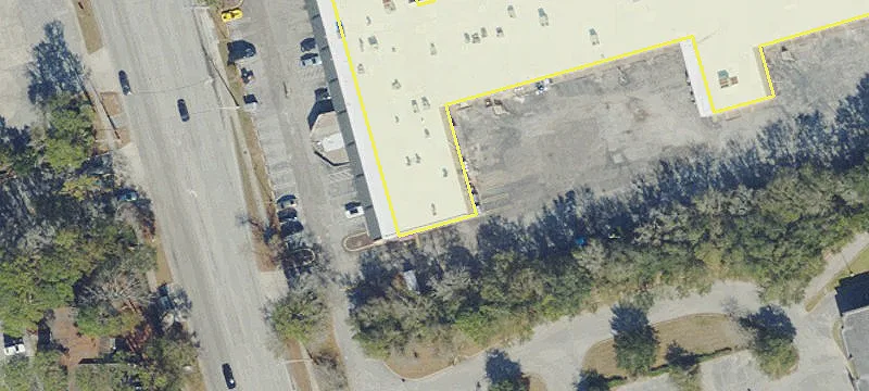 Retail Space on Fort Caroline
