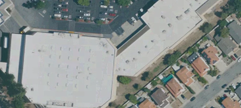 Retail Space in Shopping Center
