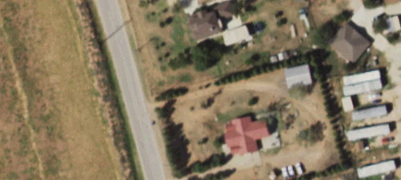 Office/Shop with Fenced Yard