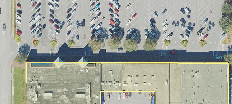 Retail Space in Publix-Anchored Center