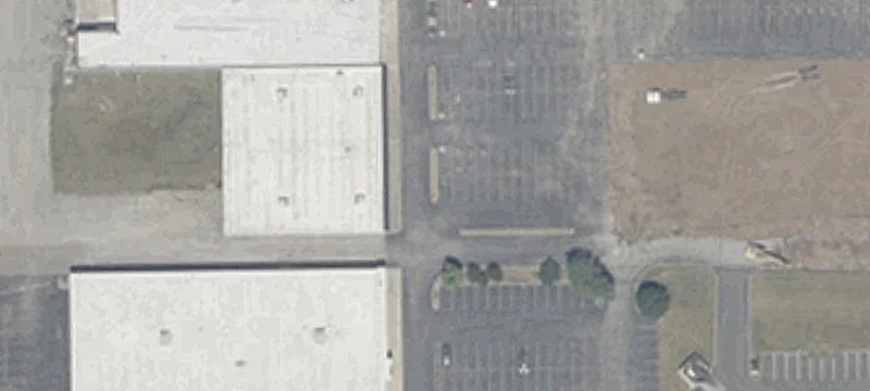 Adaptable Building in High-Traffic Area