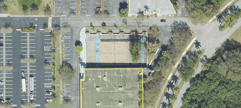 Retail Space in Deerfield Beach