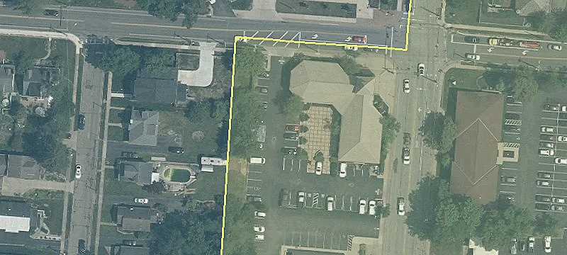 Kenwood Retail Space For Lease