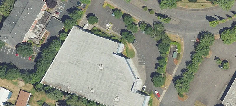 Jantzen Beach Retail Space
