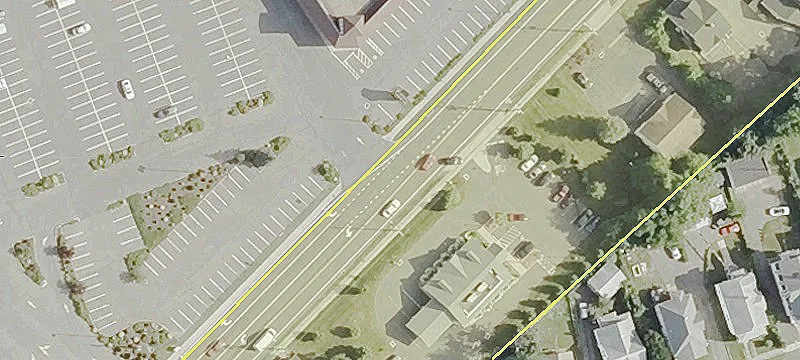 Retail Space in Bristol Plaza