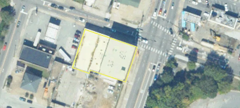 Retail Space on Corner Location