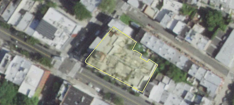 Retail Space in Prime Location