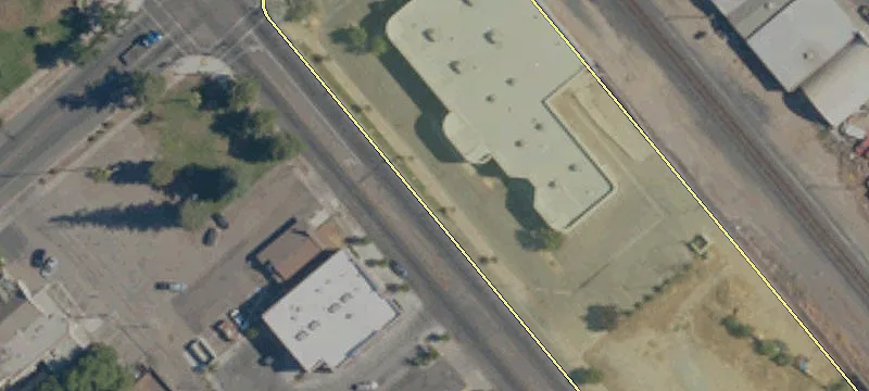 Retail Spaces in High-Traffic Area