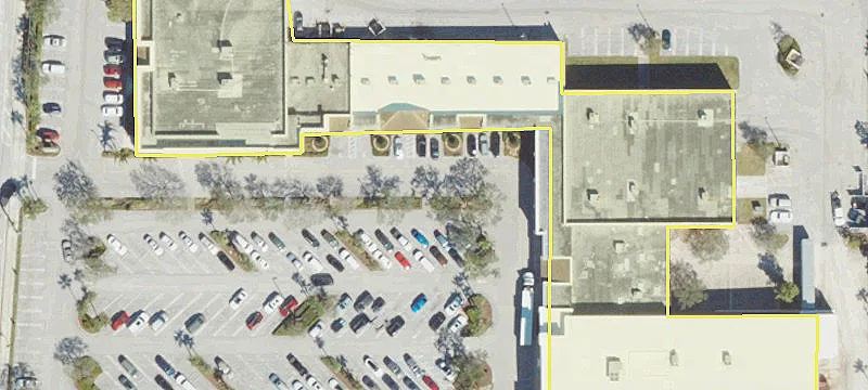 Retail Space in Tequesta Center