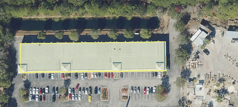 Retail Space in Peach Plaza