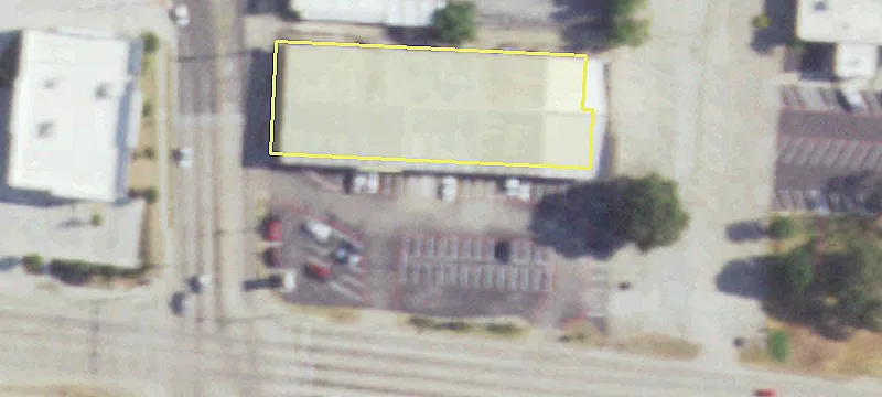 Retail Space with High Visibility