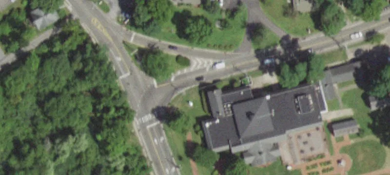 Retail Space in Affluent Community
