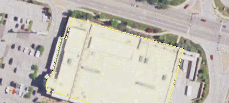 Retail Space in Des Peres