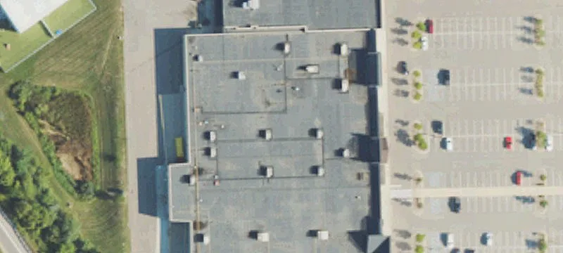 Retail Space Near High-End Grocer