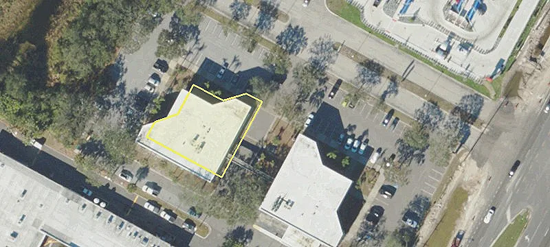Retail Space in Apollo Beach