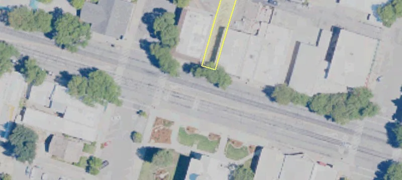 Colusa Industrial Building on Six Acres