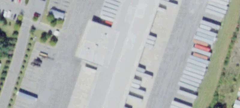 Truck Terminal with Cross Dock