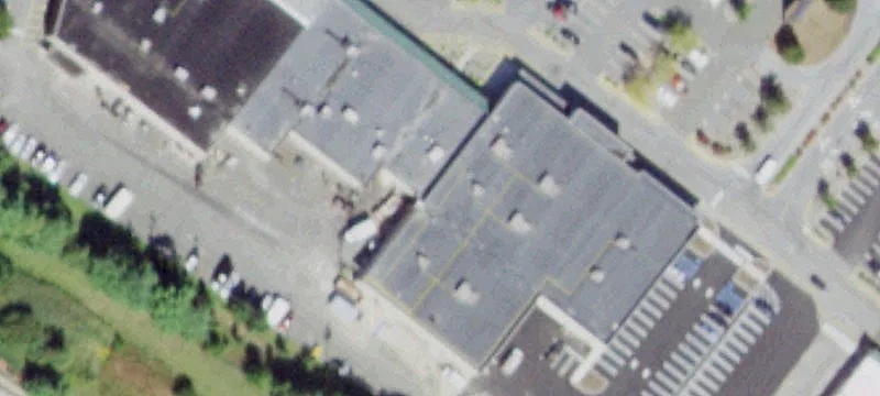 133,819 SF Shopping Center Space