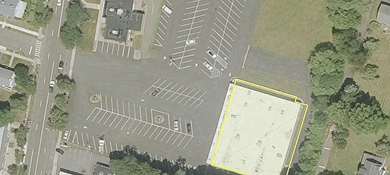 Retail Space on Whitney Avenue