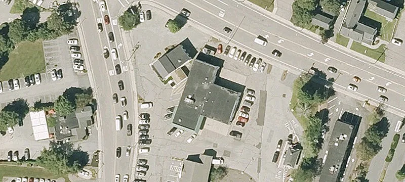 Retail Space in Queen Anne Plaza