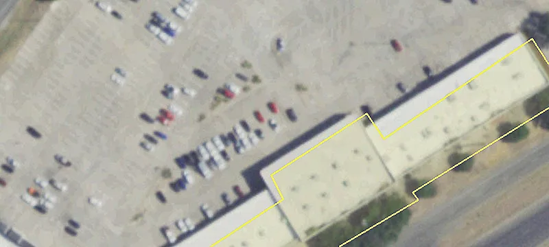 Retail Space in High Traffic Area