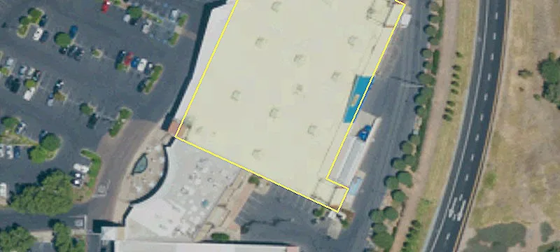Retail Space in Elk Grove