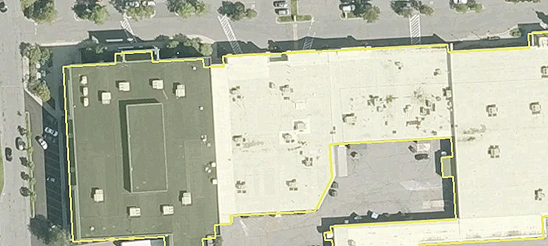 Retail Space in Sherwood Plaza