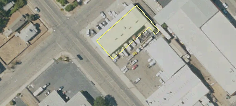 Freestanding Warehouse with Fenced Yard