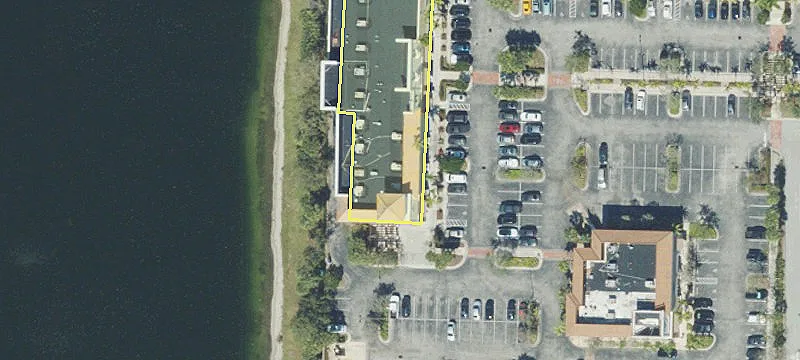 Retail Space on Okeechobee Blvd