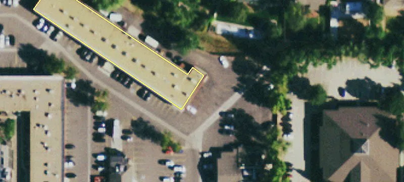 Retail Space in Ralston Plaza