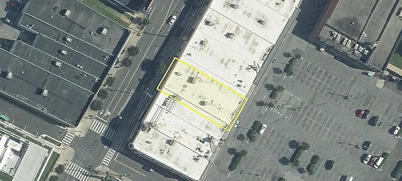 Retail Space in Senator Square