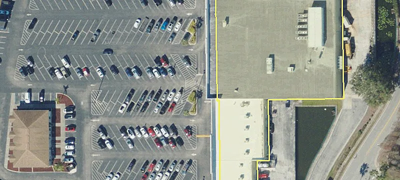 Retail Space in Publix-Anchored Center