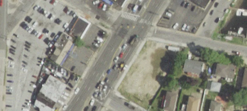Island Park Retail Space Available