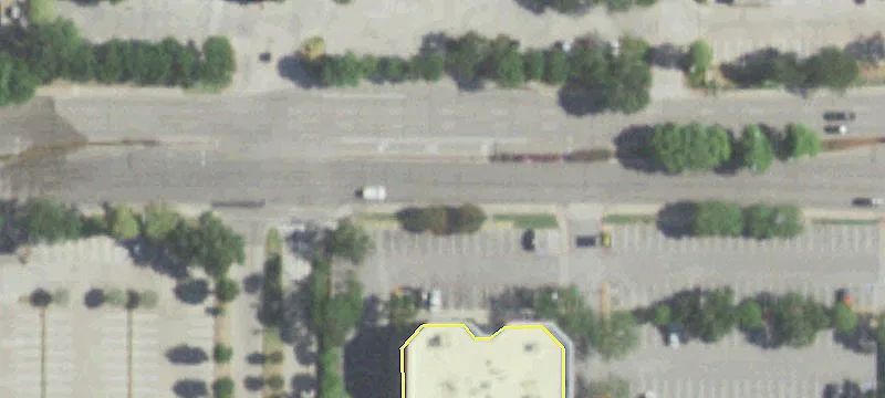 Retail Building on Belt Line
