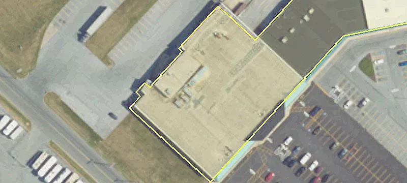 Retail Space in Anchored Center
