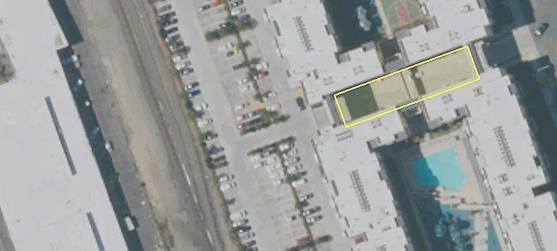 Retail Space Near Highway 101