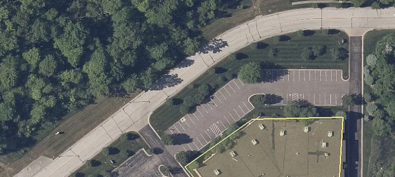 Flex Building Near I-77/I-271