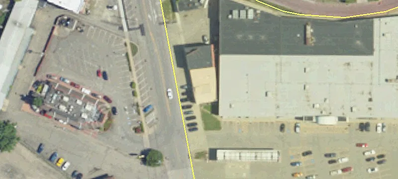 Retail Space in Downtown Warren