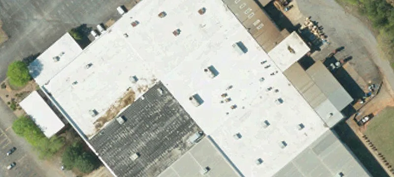 Industrial Building with Long-Term Tenant