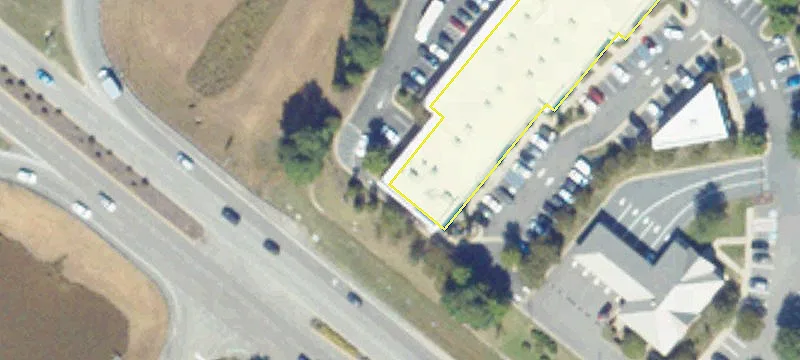 Retail Space in Cedar Valley