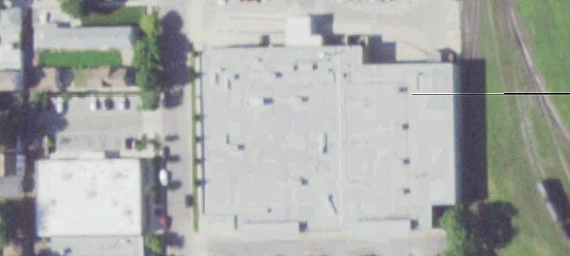 Retail Space in Chicago Neighborhood