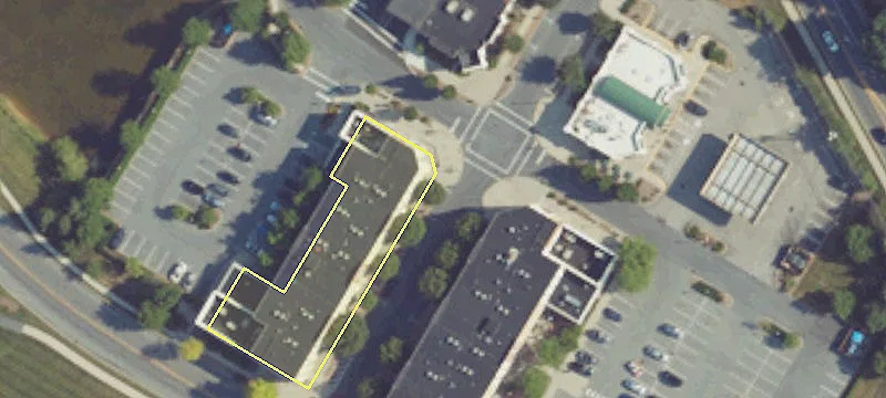 Retail Space in Richmond Square