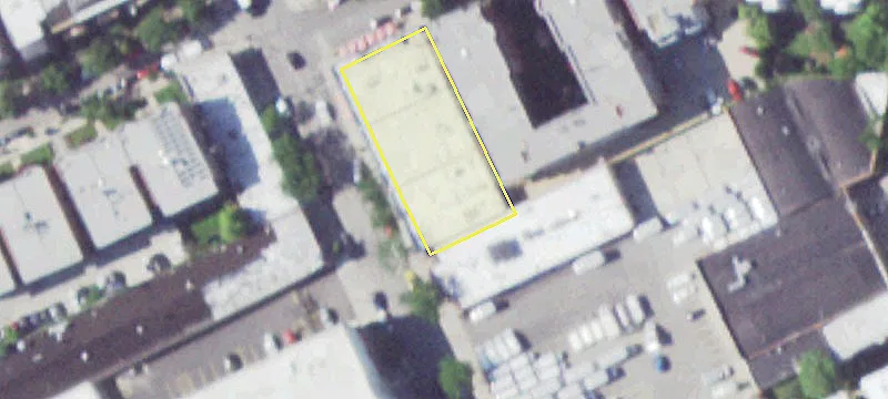 Versatile Retail/Office Space Available