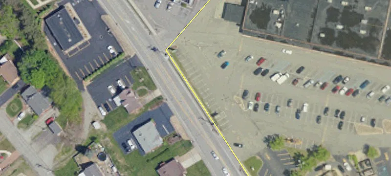 Retail Space with High Visibility