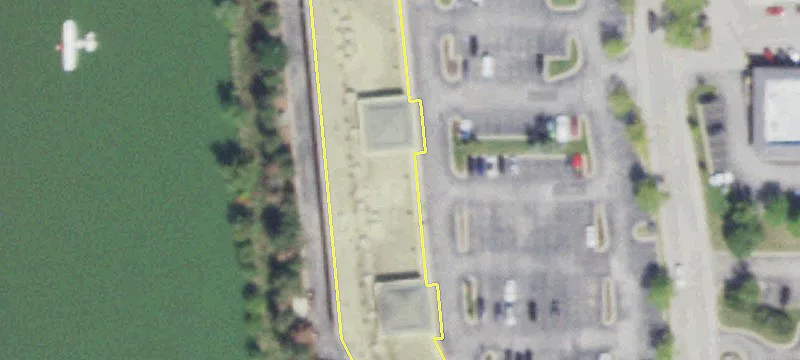 Retail/Professional Space Available