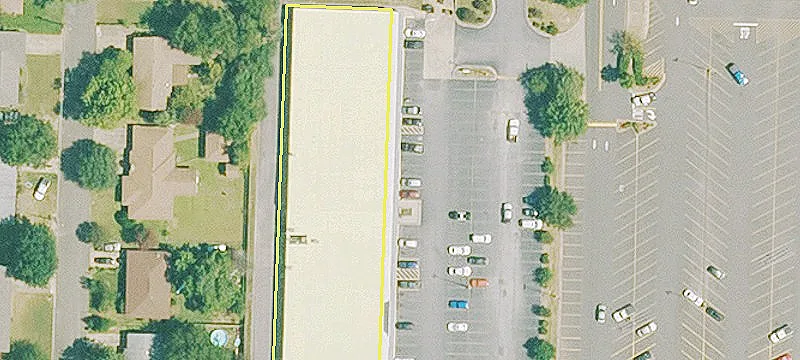 Retail Space in Walmart Shadow