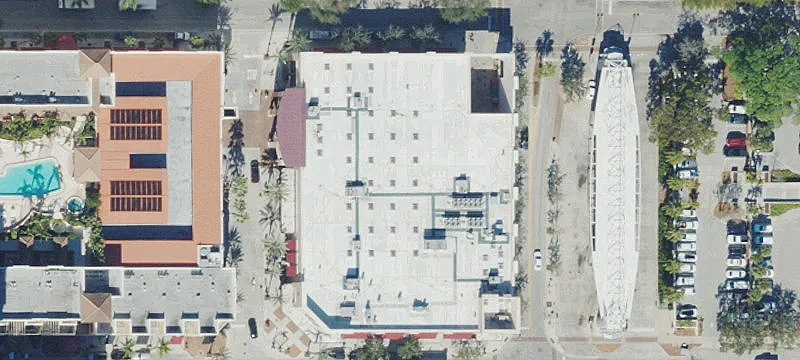 Retail Space in Sarasota Row