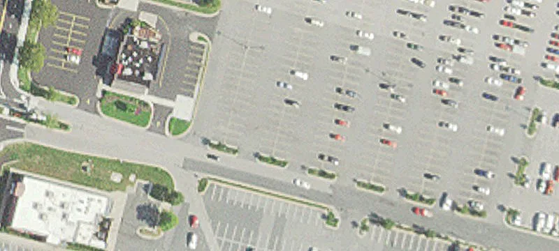 Retail Space in Premier Shopping Center
