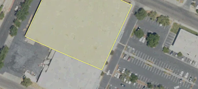 Retail Space Near Freeway 99