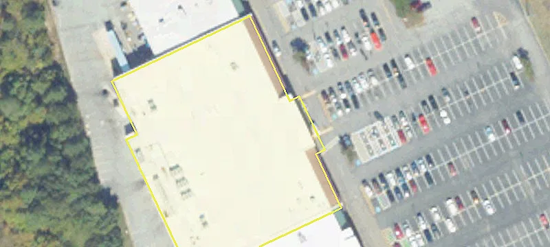Retail Space in Smithfield Plaza